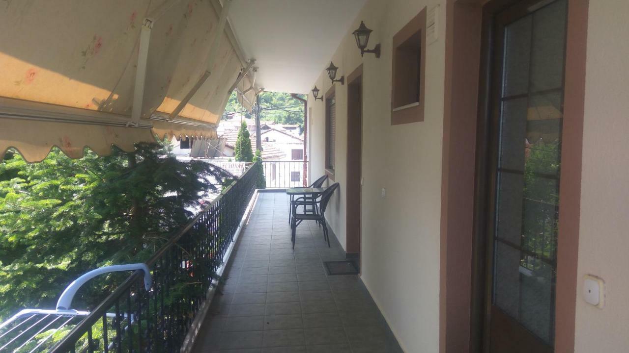 Guesthouse Platon Orma Exterior photo